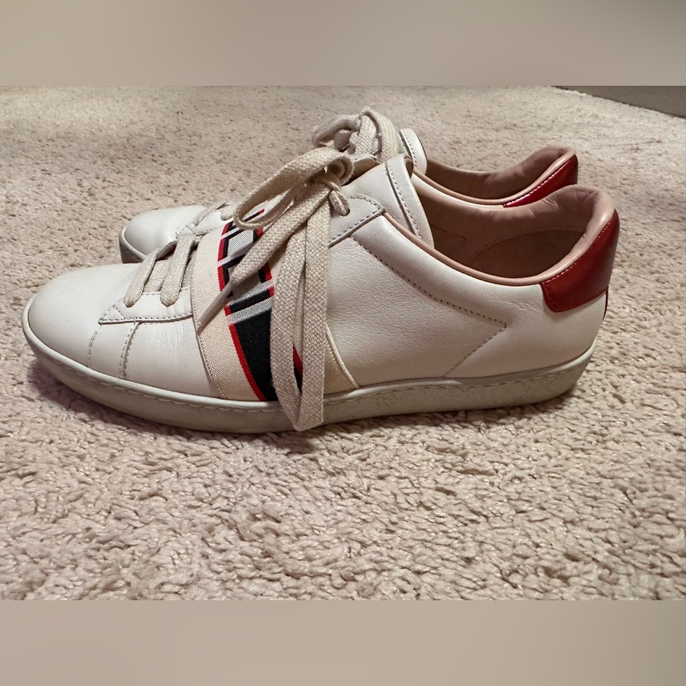 Gucci Sneakers - Picture 4 of 7